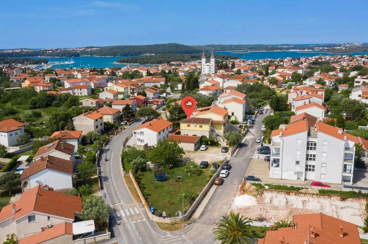 Apartments Dadic With Parking & Playground Medolino 0*,  Croazia
