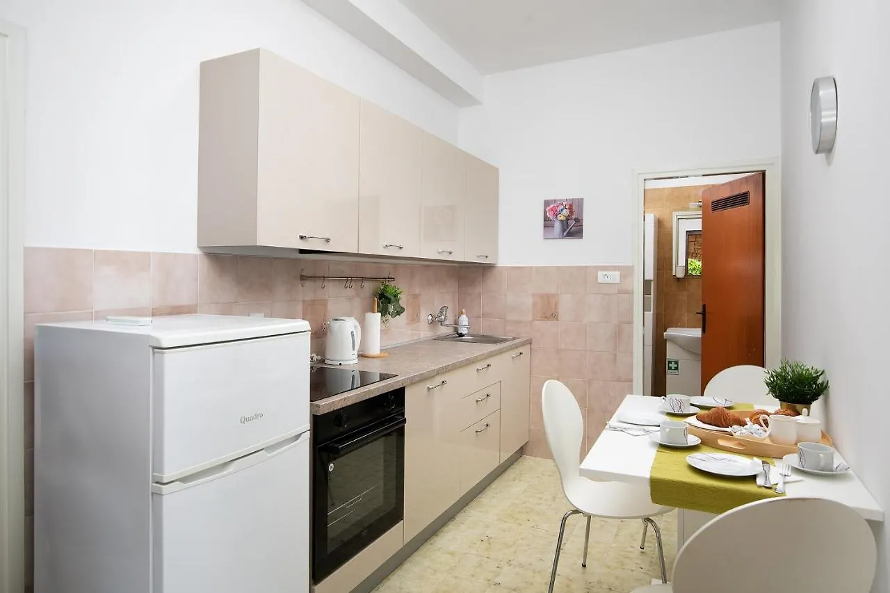 Apartments Dadic With Parking & Playground Medolino