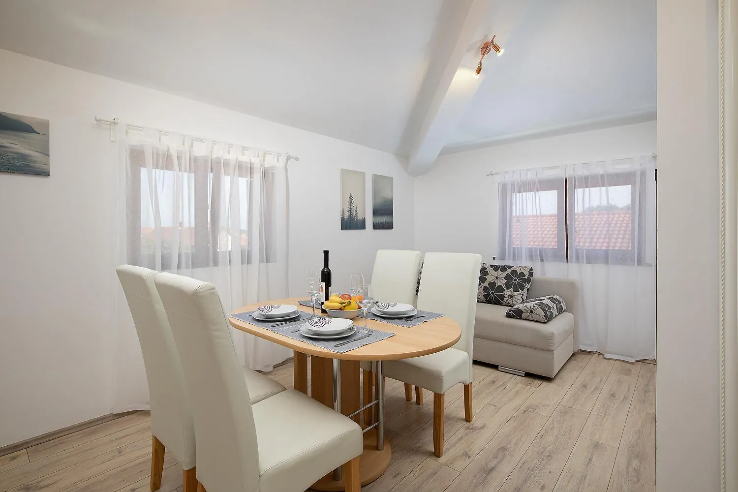 Apartments Dadic With Parking & Playground Medolino