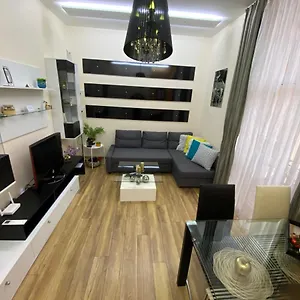 Cozy In Downtown - Tsar Samuil Street Appartamento Sofia