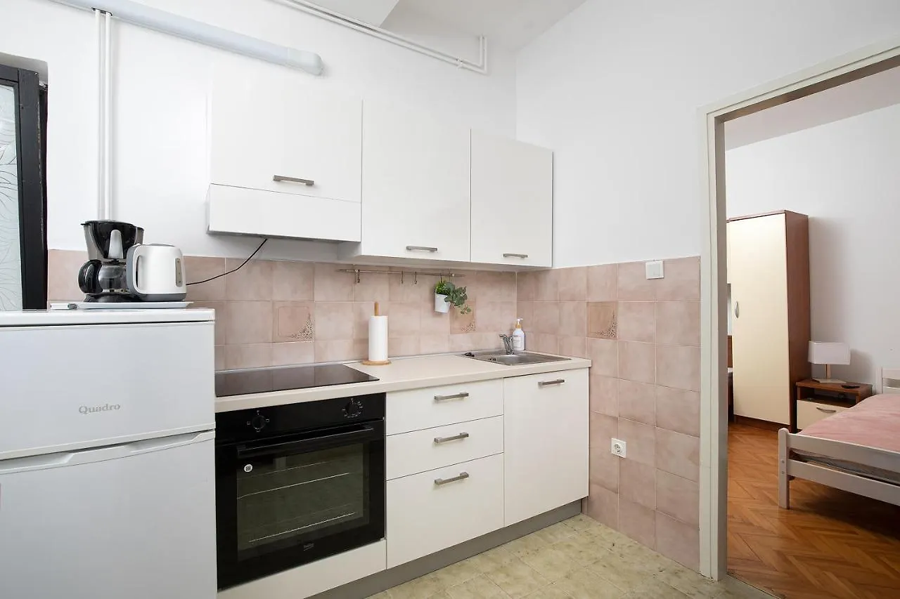 Apartments Dadic With Parking & Playground Medulin Croatia